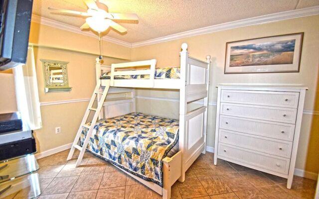 Seatime 303S 1 Bedroom Condo by RedAwning