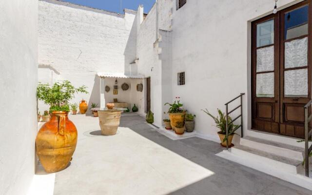 Domus Perrone Liberty Flat