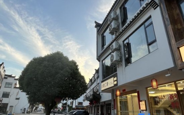 Yulong Lakeside · Xiaoyin Jiangshe · Swimming Pool Homestay (Taohua Tan Scenic Area) – Exterior – Xuancheng