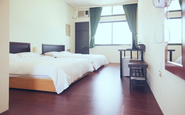 Chi Chi Hotel