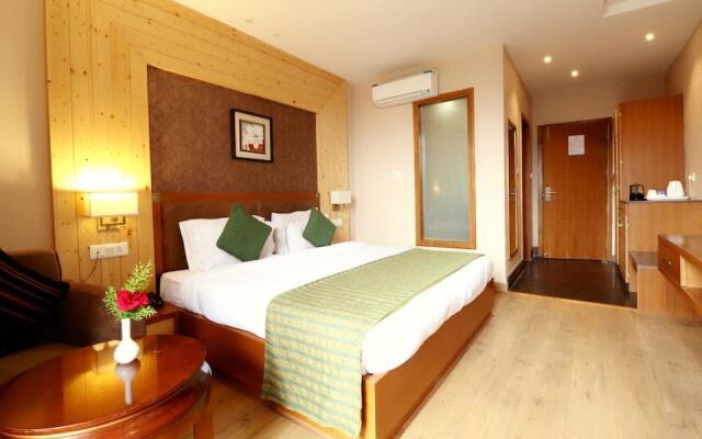 Seasons Hotel