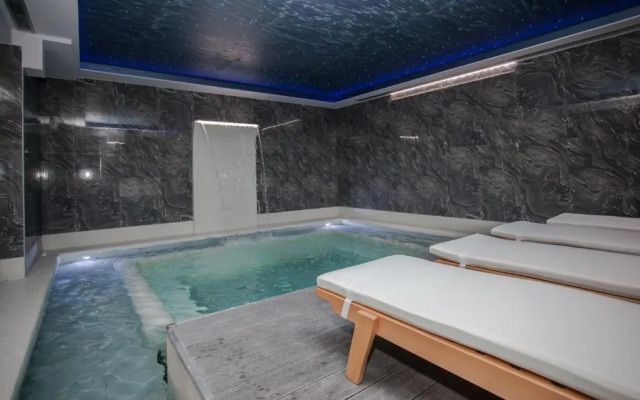 Melrose Rethymno by Mage Hotels