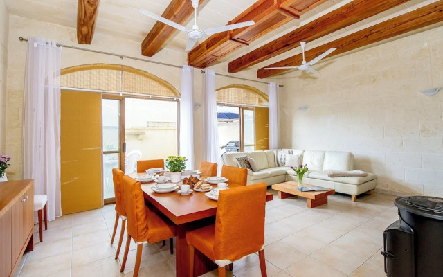 Ta'sandrija Pool And Well-being In Gozo