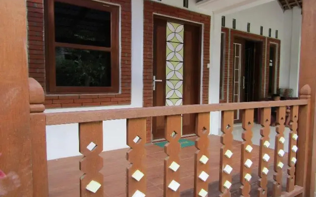 Penginapan Udin Syariah Bukit Rhema