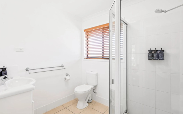 Arlia Sands Apartments