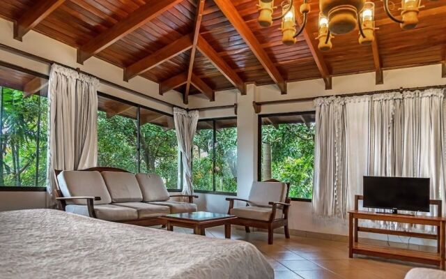 Costa Verde Inn