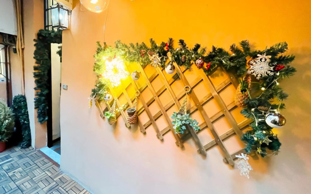 Trevi Fountain Luxury Guest House