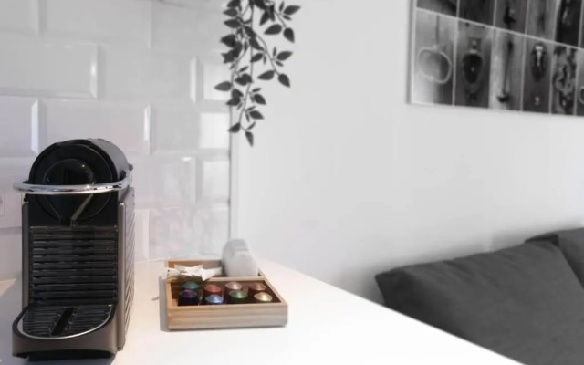 Eiffel Bridge Boutique Apartment