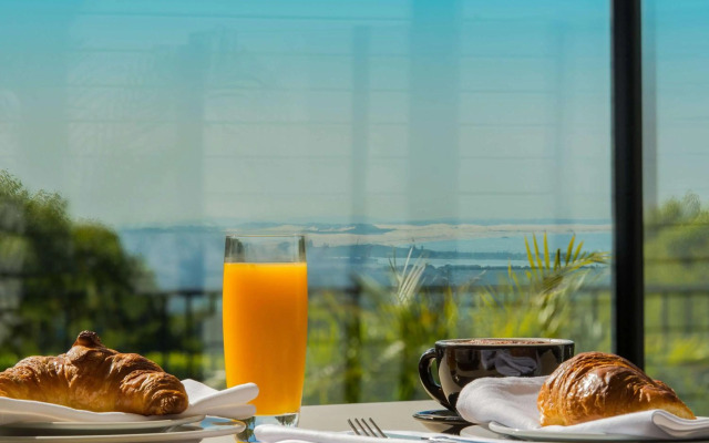 Mercure Charlestown