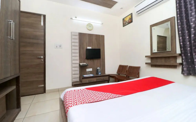 OYO 22943 Bs Residency