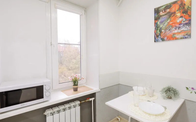 9 Ночей на улице Максима Горького