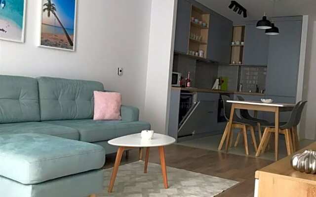 Onix Blue 17 - Mamaia Nord