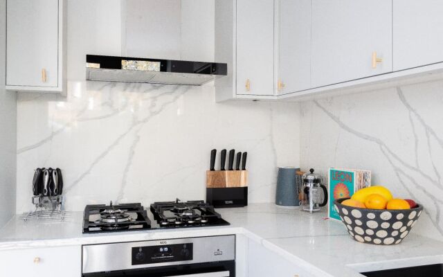 The Regent's Park Retreat - Spacious & Modern 1BDR Flat