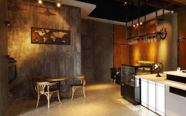 James Joyce Coffetel·Shenzhen Huanan City