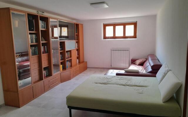 5 Terre Italian Delight Red