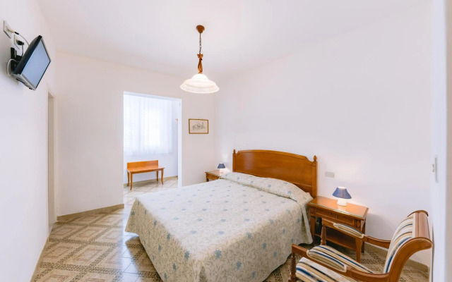 Hotel Toro