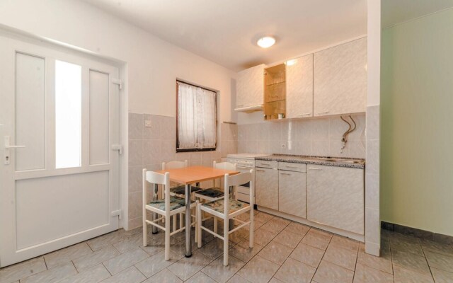 Nice Home in Bosana With Wifi and 2 Bedrooms
