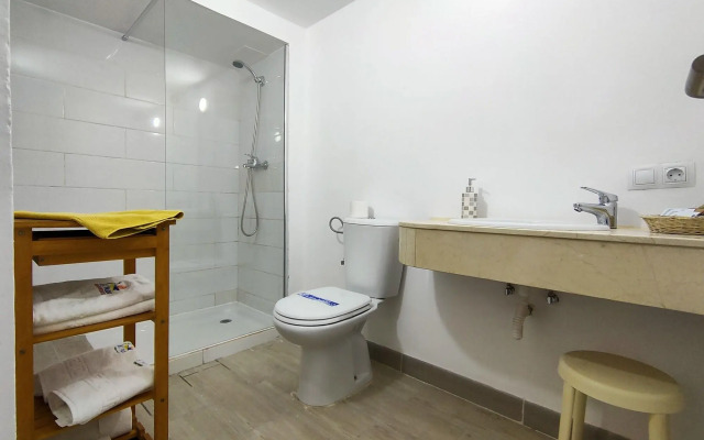 Apartamentos El Paseo