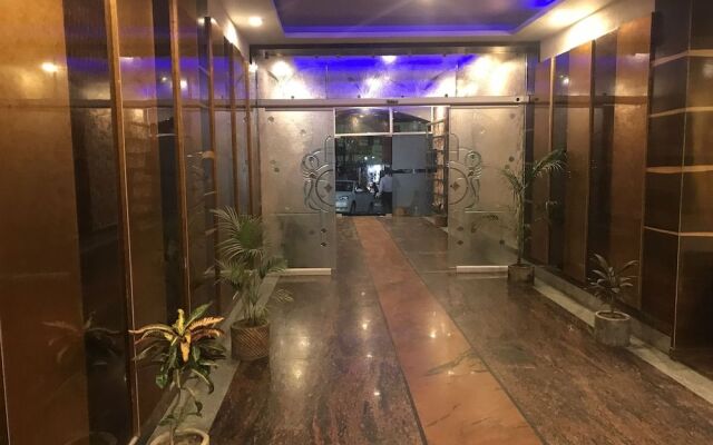 Hotel Minakshi International