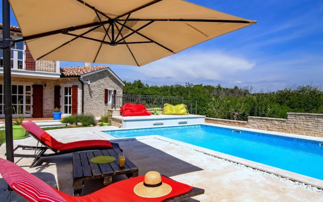 Splendid Villa With Private Swimming Pool