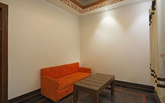 OYO 15183 JJK Home Stay