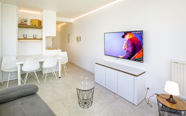 Beautiful Apartment in Oostende With Wifi and 1 Bedrooms