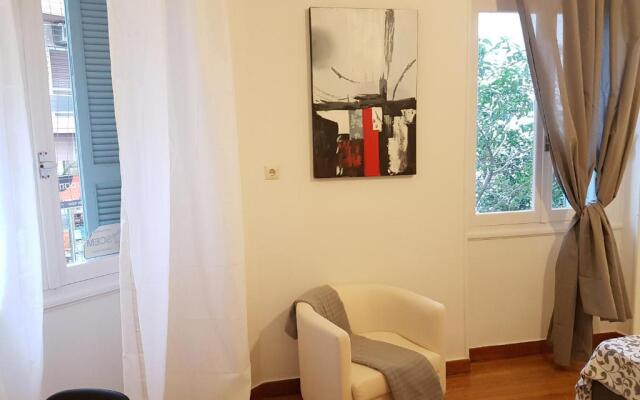 Errathens Aegean Apartment - Athens Center, 5 BD, 2 BATH