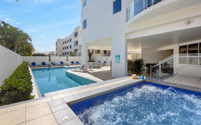 Aqua Vista Resort