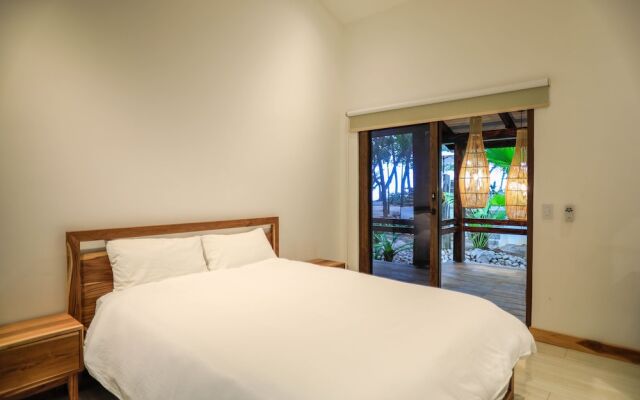 Nekaui Beachfront Villa 2 - Experience Nature