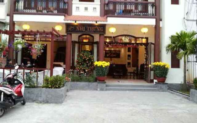 Nhi Trung Hotel