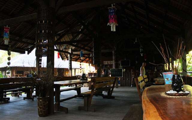 Bugang Riverside Inn