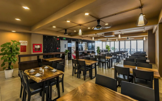 Cherry Hotel and Apartment
