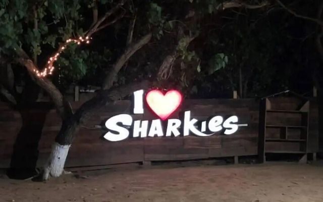 Coolshade Villa at Richmond