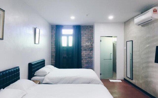 Rock Wood Hotel