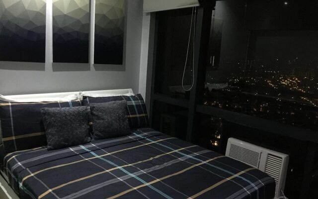 Seven Doors in Gramercy Makati
