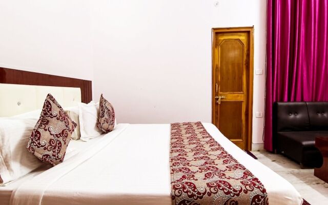 OYO 9008 Hotel JMD Inn