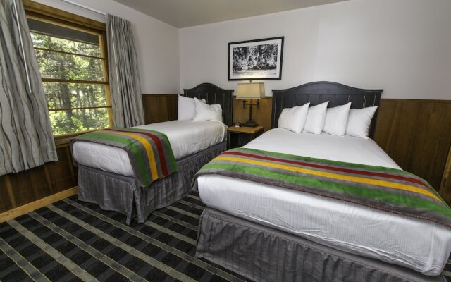 Swiftcurrent Motor Inn and Cabins - Inside the Park