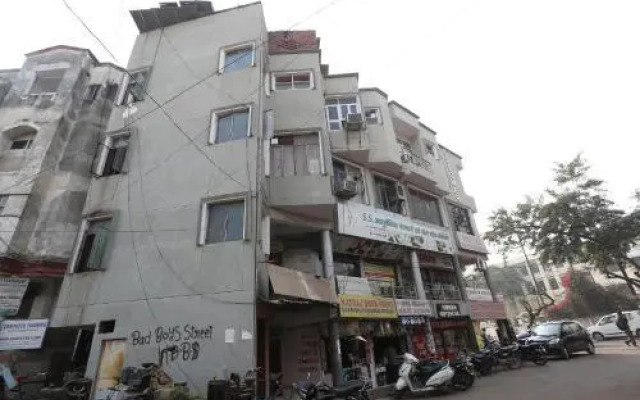 Ss Hotel International by OYO Rooms