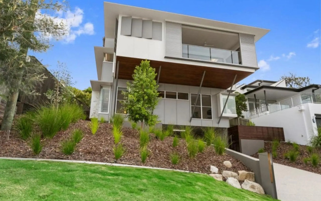 Seaview Tce Spectacular Home with Stunning Ocean and Headland Views
