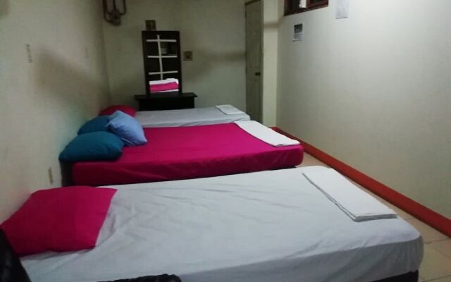 Hostal Ruinas de San Sebastian - Hostel