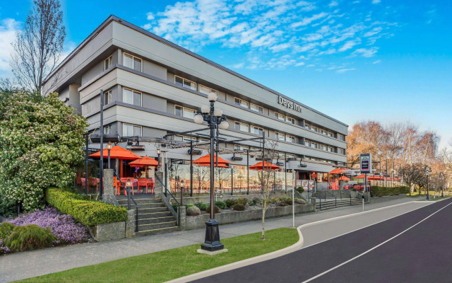 Days Inn by Wyndham Victoria On The Harbour