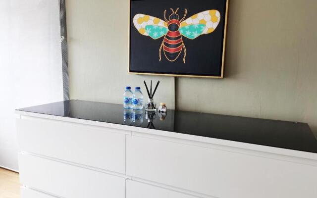Charming London Town Studio Flat, Tower Bridge
