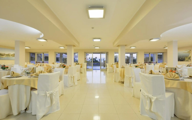 Hotel Mareluna