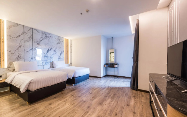 Sleep With Me Pattaya