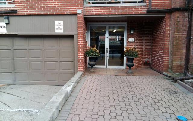 Toronto Furnished Living Pembroke
