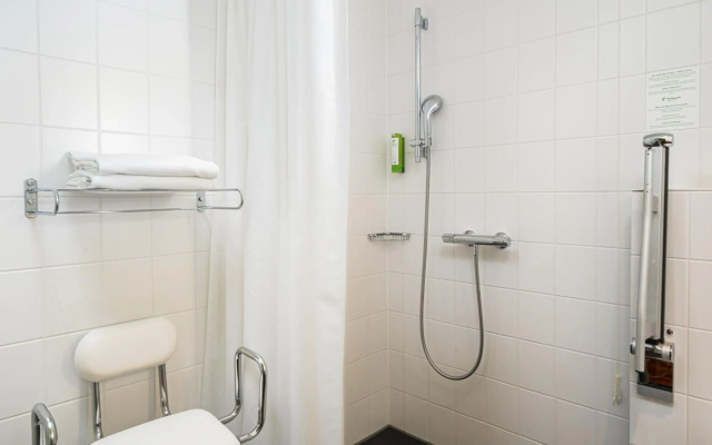 Holiday Inn Zurich - Messe by IHG