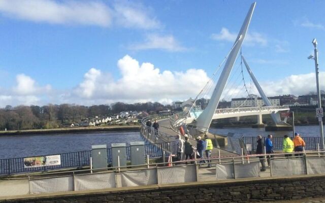 Derry Hostel & Guest House