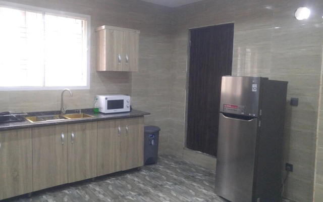 De Marshall Hotel and Apartments