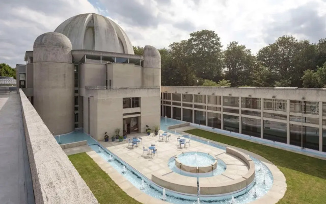 Murray Edwards College