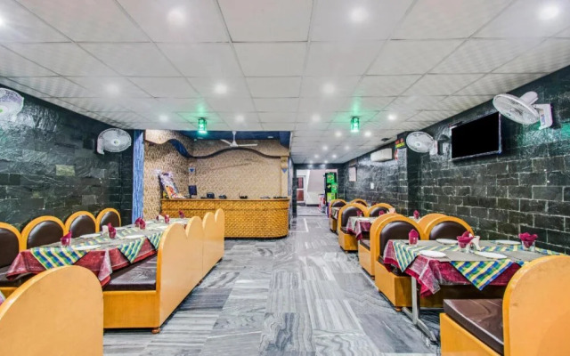Hotel Ishant And Restaurant By OYO Rooms